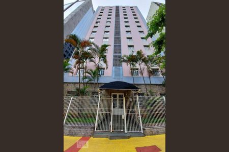 Apartamento à venda com 42m², 1 quarto e sem vaga Apartamento à venda com 42m², 1 quarto e sem vagaFachada