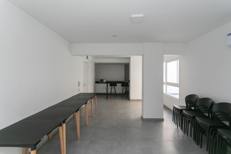 Apartamento à venda com 94m², 3 quartos e 2 vagas Apartamento à venda com 94m², 3 quartos e 2 vagasÁrea comum - Salão de festas