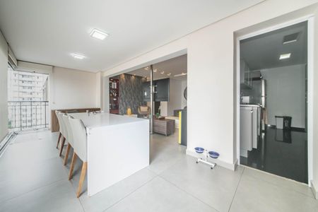 Apartamento à venda com 115m², 3 quartos e 2 vagasVaranda