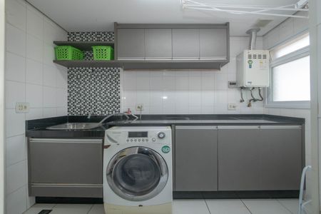 Apartamento à venda com 115m², 3 quartos e 2 vagasLavanderia