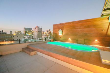 Apartamento à venda com 133m², 1 quarto e 1 vaga Apartamento à venda com 133m², 1 quarto e 1 vagaCobertura - Varanda