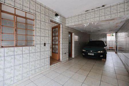 Casa à venda com 275m², 2 quartos e 2 vagas Casa à venda com 275m², 2 quartos e 2 vagasGaragem