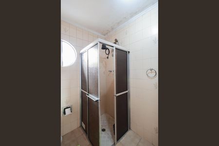 Casa à venda com 275m², 2 quartos e 2 vagas Casa à venda com 275m², 2 quartos e 2 vagasBanheiro social