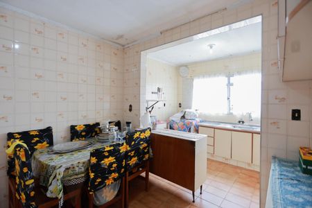 Casa à venda com 275m², 2 quartos e 2 vagas Casa à venda com 275m², 2 quartos e 2 vagasCozinha