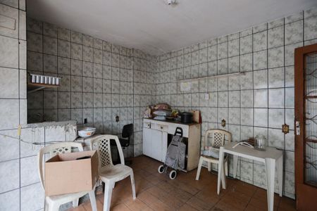 Casa à venda com 275m², 2 quartos e 2 vagas Casa à venda com 275m², 2 quartos e 2 vagasÁrea Privativa