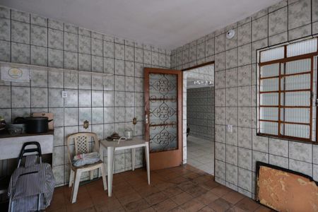 Casa à venda com 275m², 2 quartos e 2 vagas Casa à venda com 275m², 2 quartos e 2 vagasÁrea Privativa