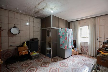 Casa à venda com 275m², 2 quartos e 2 vagas Casa à venda com 275m², 2 quartos e 2 vagasSuíte