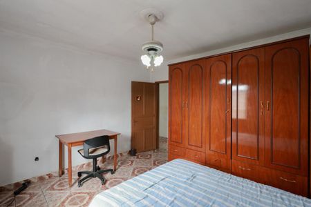 Casa à venda com 275m², 2 quartos e 2 vagas Casa à venda com 275m², 2 quartos e 2 vagasQuarto