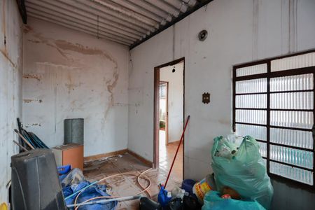 Casa à venda com 275m², 2 quartos e 2 vagas Casa à venda com 275m², 2 quartos e 2 vagasQuarto de serviço