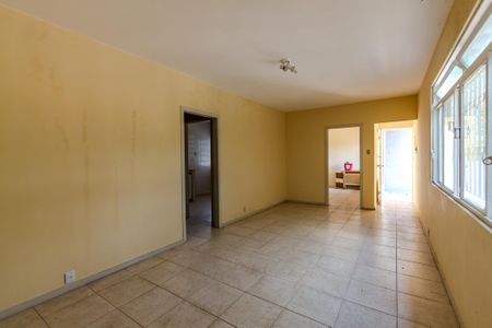 Casa à venda com 151m², 3 quartos e 2 vagas Casa à venda com 151m², 3 quartos e 2 vagasSala