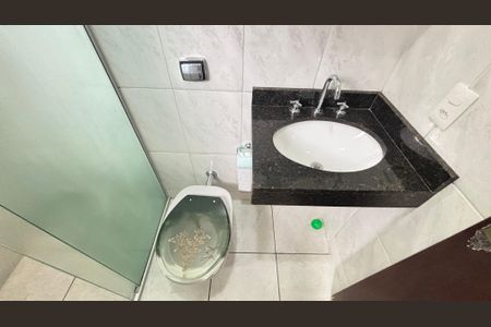 Apartamento à venda com 105m², 3 quartos e 2 vagas Apartamento à venda com 105m², 3 quartos e 2 vagasBanheiro da Suíte