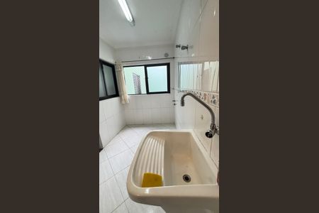 Apartamento à venda com 105m², 3 quartos e 2 vagas Apartamento à venda com 105m², 3 quartos e 2 vagasÁrea de Serviço