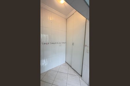 Apartamento à venda com 105m², 3 quartos e 2 vagas Apartamento à venda com 105m², 3 quartos e 2 vagasÁrea de Serviço