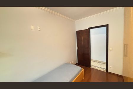 Apartamento à venda com 105m², 3 quartos e 2 vagas Apartamento à venda com 105m², 3 quartos e 2 vagasQuarto 2