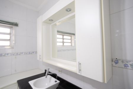 Casa à venda com 350m², 5 quartos e 5 vagasBanheiro da Suíte 2