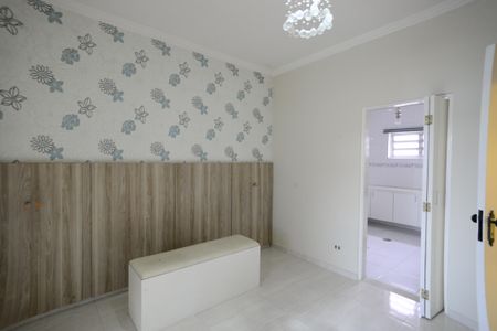 Casa à venda com 350m², 5 quartos e 5 vagasSuíte 2