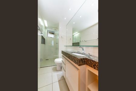 Apartamento à venda com 73m², 3 quartos e 2 vagas Apartamento à venda com 73m², 3 quartos e 2 vagasBanheiro Social