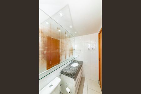 Apartamento à venda com 73m², 3 quartos e 2 vagas Apartamento à venda com 73m², 3 quartos e 2 vagasBanheiro da Suíte