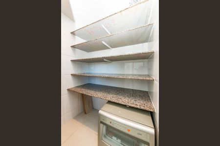 Apartamento à venda com 73m², 3 quartos e 2 vagas Apartamento à venda com 73m², 3 quartos e 2 vagasDespensa