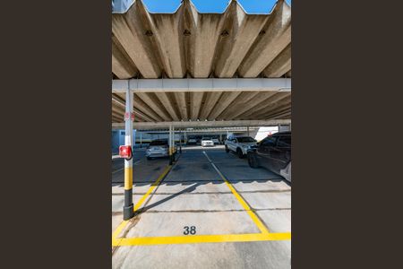 Apartamento à venda com 73m², 3 quartos e 2 vagas Apartamento à venda com 73m², 3 quartos e 2 vagasÁrea comum - Estacionamento