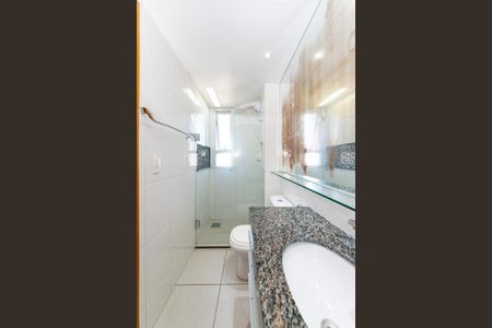 Apartamento à venda com 73m², 3 quartos e 2 vagas Apartamento à venda com 73m², 3 quartos e 2 vagasBanheiro da Suíte