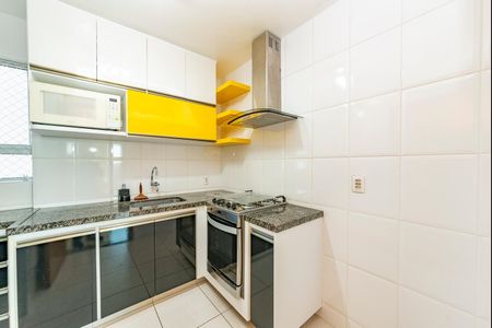 Apartamento à venda com 73m², 3 quartos e 2 vagas Apartamento à venda com 73m², 3 quartos e 2 vagasCozinha