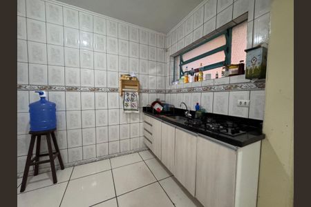 Casa à venda com 300m², 4 quartos e 2 vagas Casa à venda com 300m², 4 quartos e 2 vagasCozinha