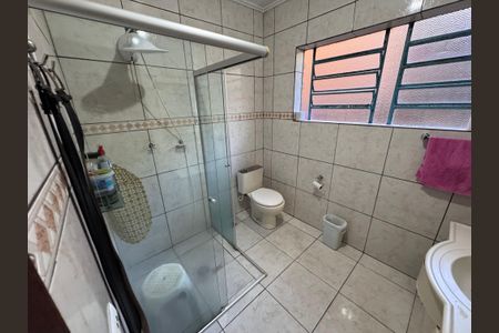 Casa à venda com 300m², 4 quartos e 2 vagas Casa à venda com 300m², 4 quartos e 2 vagasBanheiro/Suíte 1