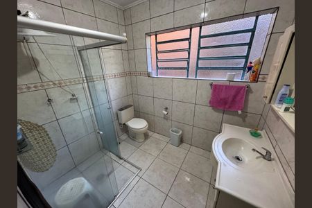 Casa à venda com 300m², 4 quartos e 2 vagas Casa à venda com 300m², 4 quartos e 2 vagasBanheiro/Suíte 1