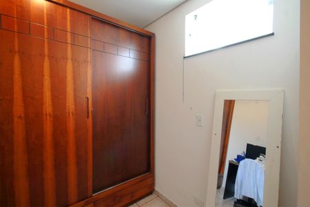 Casa à venda com 245m², 5 quartos e 6 vagasQuarto 4