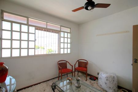 Casa à venda com 245m², 5 quartos e 6 vagasQuarto 3