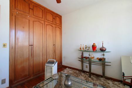 Casa à venda com 245m², 5 quartos e 6 vagasQuarto 3