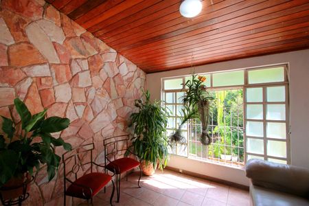 Casa à venda com 245m², 5 quartos e 6 vagasVaranda da Sala