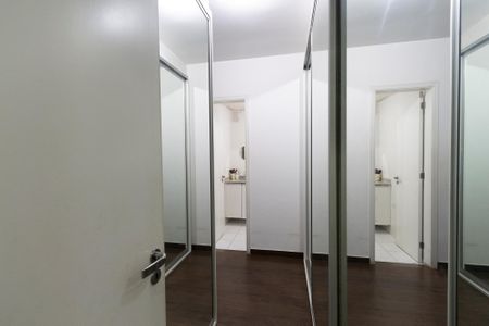 Apartamento à venda com 121m², 4 quartos e 2 vagas Apartamento à venda com 121m², 4 quartos e 2 vagasSuíte
