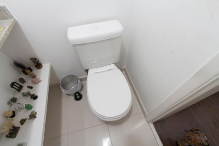 Apartamento à venda com 121m², 4 quartos e 2 vagas Apartamento à venda com 121m², 4 quartos e 2 vagasLavabo