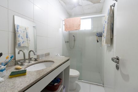 Apartamento à venda com 121m², 4 quartos e 2 vagas Apartamento à venda com 121m², 4 quartos e 2 vagasBanheiro Social