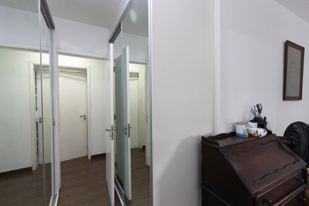 Apartamento à venda com 121m², 4 quartos e 2 vagas Apartamento à venda com 121m², 4 quartos e 2 vagasSuíte