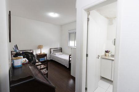 Apartamento à venda com 121m², 4 quartos e 2 vagas Apartamento à venda com 121m², 4 quartos e 2 vagasSuíte