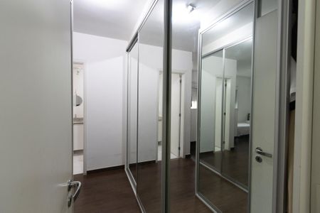 Apartamento à venda com 121m², 4 quartos e 2 vagas Apartamento à venda com 121m², 4 quartos e 2 vagasSuíte