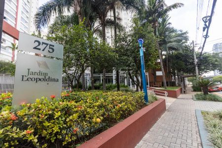 Apartamento à venda com 121m², 4 quartos e 2 vagas Apartamento à venda com 121m², 4 quartos e 2 vagasFachada