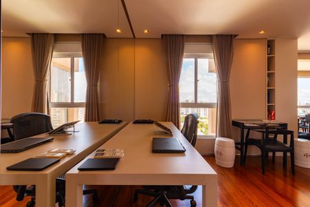 Apartamento à venda com 270m², 4 quartos e 5 vagas Apartamento à venda com 270m², 4 quartos e 5 vagasSala