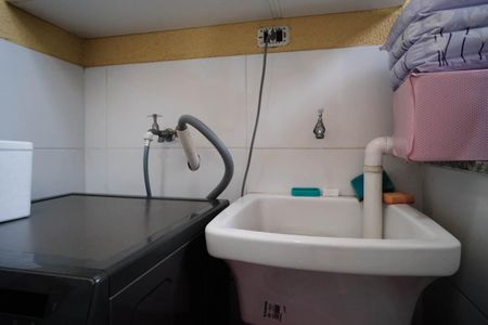 Casa de condomínio à venda com 137m², 3 quartos e 2 vagasÁrea de Serviço