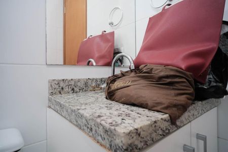 Casa de condomínio à venda com 137m², 3 quartos e 2 vagasLavabo 1