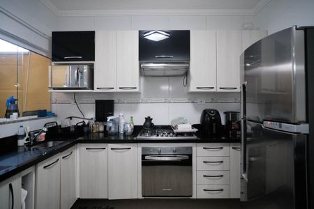 Casa de condomínio à venda com 137m², 3 quartos e 2 vagasCozinha