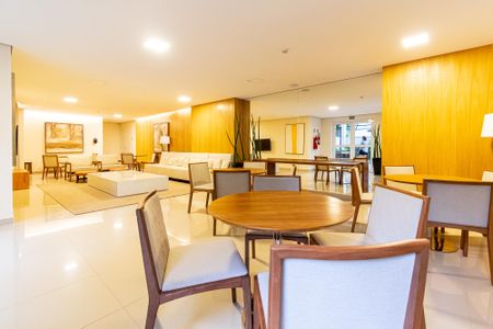Apartamento à venda com 66m², 2 quartos e 1 vaga Apartamento à venda com 66m², 2 quartos e 1 vagaÁrea comum - Salão de festas