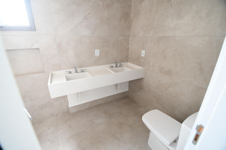 Apartamento à venda com 171m², 3 quartos e 3 vagasBanheiro /Suíte 1