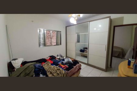 Casa à venda com 150m², 3 quartos e 2 vagas Casa à venda com 150m², 3 quartos e 2 vagasQuarto 2