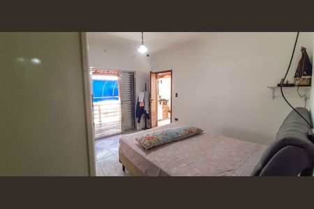 Casa à venda com 150m², 3 quartos e 2 vagas Casa à venda com 150m², 3 quartos e 2 vagasSuíte