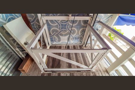 Casa à venda com 150m², 3 quartos e 2 vagas Casa à venda com 150m², 3 quartos e 2 vagasElevador da Suíte