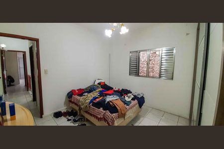 Casa à venda com 150m², 3 quartos e 2 vagas Casa à venda com 150m², 3 quartos e 2 vagasQuarto 2